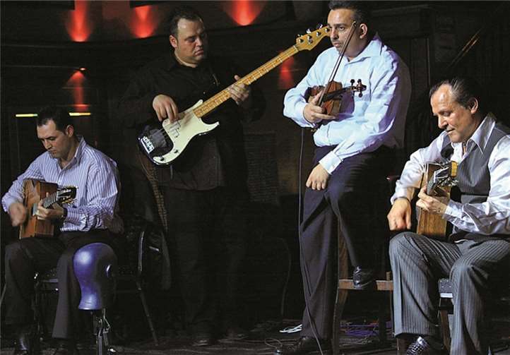 Mike Reinhardt Trio mit Vatli Krause.  privat