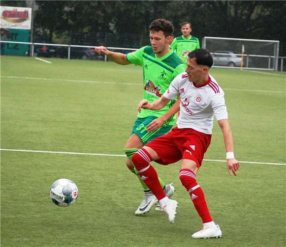 Milan Rawert (l.) hatte gegen Marco Unnerstall einen schweren Stand.