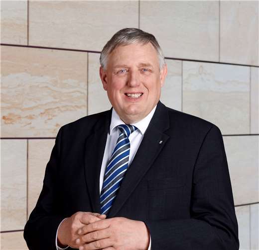 Minister Karl-Josef Laumann steht Rede und Antwort. privat