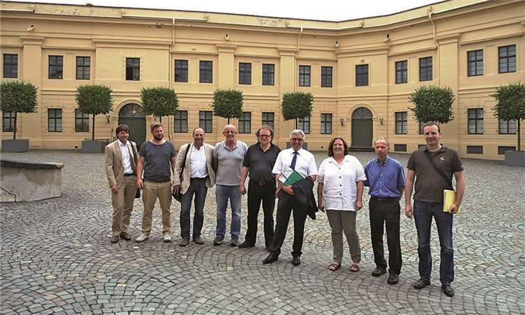 Minister Lewentz auf der Festung. Privat