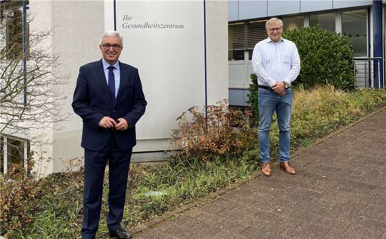 Minister Roger Lewentz (li.) traf sich mit Geschäftsführer Olaf Henrich für ein erstes persönliches Kennenlernen. Foto: Ministerium d. Inneren u. f. Sport RLP