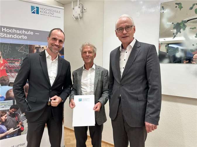 Minister für Wissenschaft und Gesundheit Hr. Hoch, Thomas Wolff und Prof. Dr. Karl Stoffel.  Foto: Sabrina Wolter