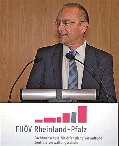 Gelungener Start ins neue Studienjahr Ministerialdirigent Arno Ofenloch. privat