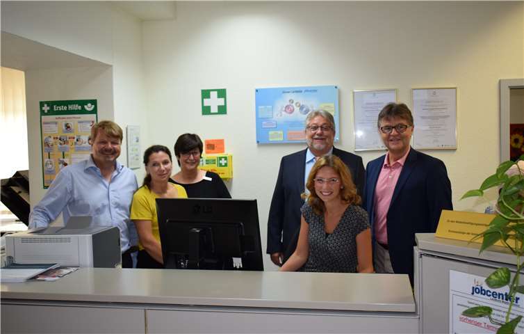 Ministerin Sabine Bätzing-Lichtenthäler war es ein Anliegen, die Arbeit der Jobcentermitarbeiter aus nächster Nähe kennenzulernen.privat