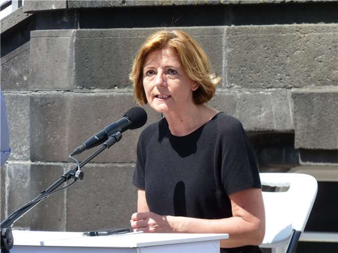 Ministerpräsidentin Malu Dreyer beim Besuch im Ahrtal.  Foto: Archiv/CF