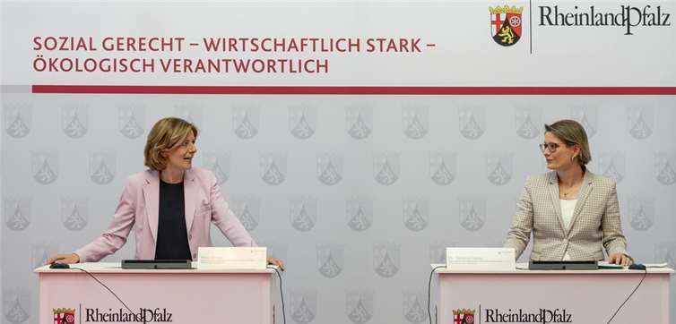 Ministerpräsidentin Malu Dreyer und Bildungsministerin Stefanie Hubig.Foto: Staatskanzlei RLP/ Silz