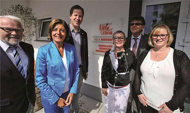 Ministerpräsidentin Maly Dreyer (2.v.l.) besuchte das Haus anlässlich der Eröffnung.EP/archiv