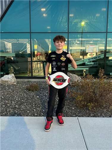 Mio Andric mit WKU WM Gürtel.  Foto: privat