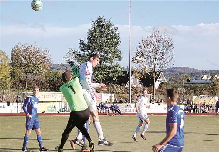 Mit 0:3 musste sich die SG Bad Breisig auch in der Rheinlandliga dem TuS Mayen, nach dem Pokal aus wenige Tage zuvor, geschlagen geben.