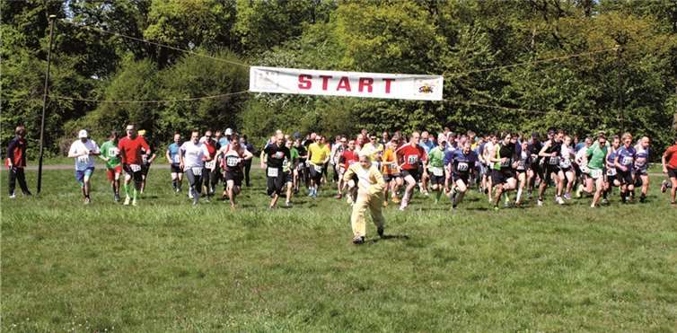 Mit 109 Läufern bei insgesamt 201 Teilnehmern war das Feld der Langstreckler bestens besetzt.DL