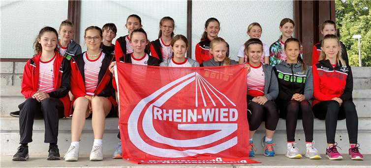 Mit 16 Nachwuchs-Leichtathleten fuhr die LG Rhein-Wied nach Sindelfingen. Der Teamwettkampf und das gemeinsam verbrachte Wochenende waren eine tolle Teambuilding-Maßnahme.Fotos: LG Rhein-Wied