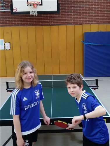 Mit 4:1 siegten Anna und Jan deutlich über die Gegner aus Uedorf.  Foto: TTC Buschhoven