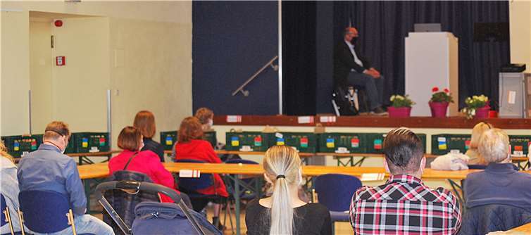 Mit Abstand wurde der Gottesdienst gefeiert. Foto: privat
