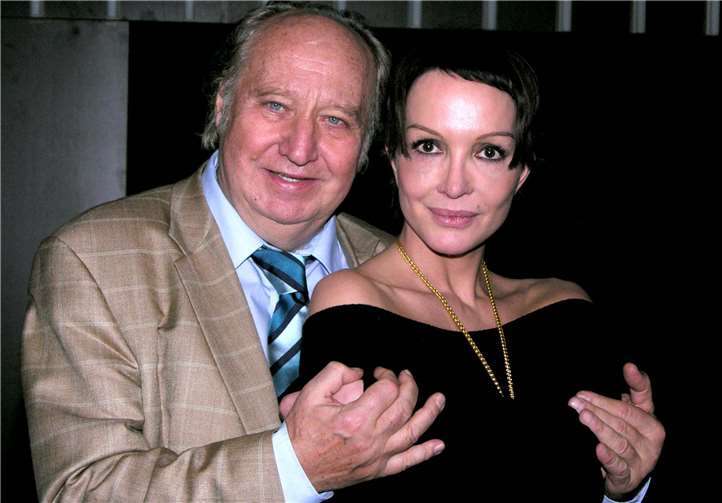 Mit Anouschka Renzi stand Ullrich oft auf der Bühne des Kleinen Theaters.