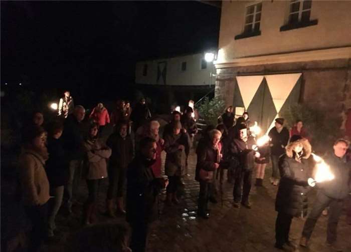 Mit Begeisterung trafen sich ca. 70 Wanderer zur Winterwanderung in Miesenheim.privat