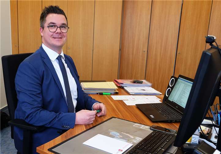 Mit Beginn des neuen Jahres trat auch der neue Bürgermeister der Stadt Neuwied, Peter Jung, sein Amt an. Foto: Stadt Neuwied