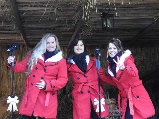 Mit Cocajine begeistert Janine (rechts) das Publikum. Foto: Thomas Manstein