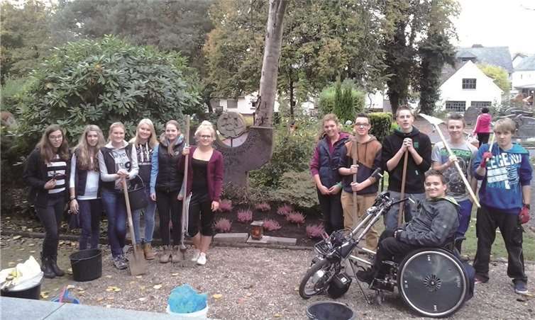 Mit Engagement und Tatendrang gingen die jungen Christen zu Werke.privat
