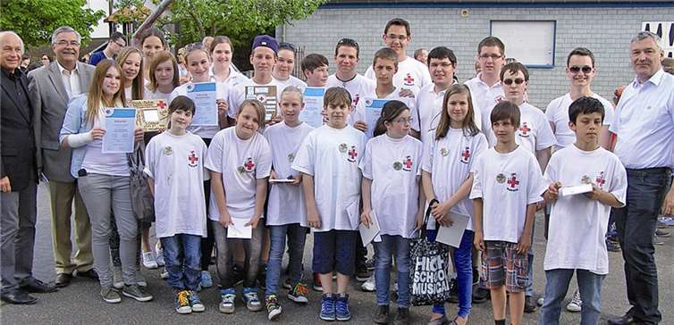 Mit Erfolg nahmen die Jugendrotkreuzgruppen am Kreiswettbewerb Mayen-Koblenz teil.privat
