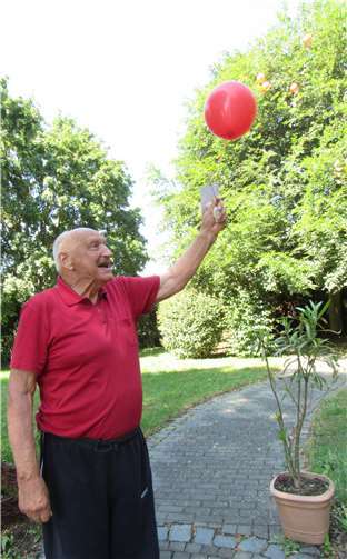 Mit Freude nahmen die Senioren an der Aktion teil.