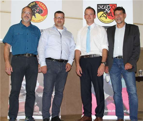 Mit Lars Ferrlein (2.v.li.) und Jürgen Sabel (re.) sind gleich zwei Judoka des TV Cochem im neuen Präsidium des Judoverbandes Rheinland vertreten.Foto: TV Cochem