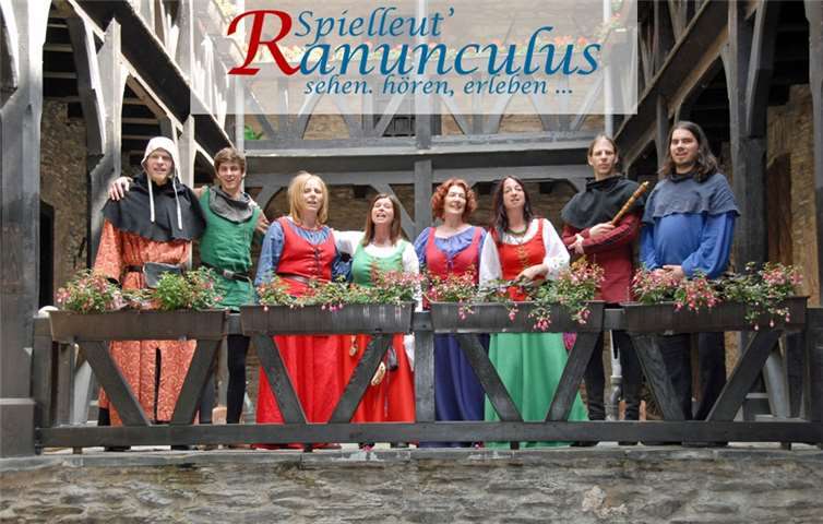 Mit Leidenschaft zur mittelalterlichen Musik bieten die Spielleut „Ranunculus“ den Gästen ein vielfältiges Programm aus Musikstücken der vergangenen Zeit.Spielleut Ranunculus