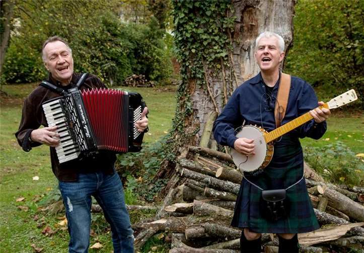 Mit Musik von der Grünen Insel unterhalten Ray Milker und Guy Dawson bereits zum zweiten Mal im Gewölbe. Foto: McMurphysMates