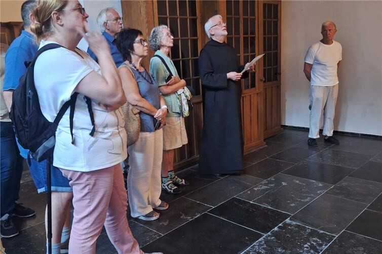 Mit Pater Matthias in der Abteikirche