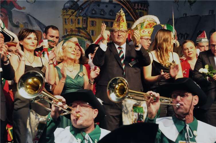 Mit Pauken und Trompeten der Grün Weißen wurden die neuen Regenten empfangen.