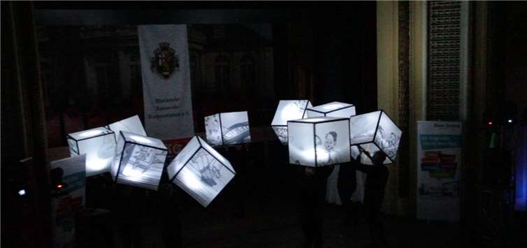 Mit Puzzleteilen mit Motiven des Rhein-Lahn-Kreises wurde die Veranstaltung eröffnet.