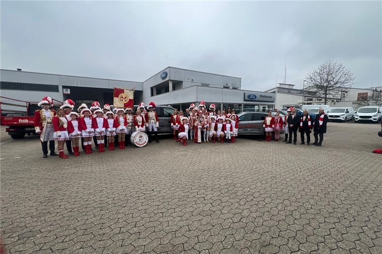 Mit Schwung durch die Session: Heimersheimer Karneval in Fahrt.