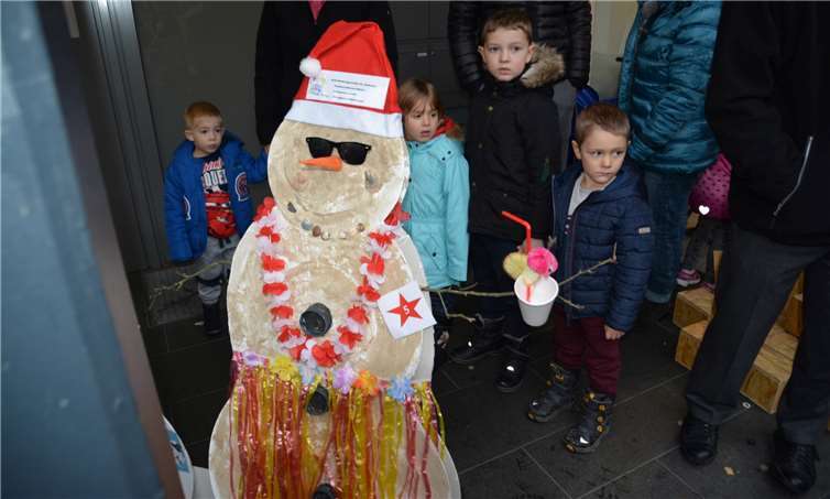 Mit Sonnenbrille sieht man ganz besonders cool aus.
