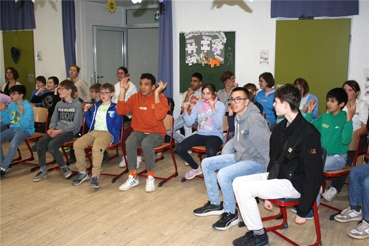 Mit Spannung erwarteten die Wettbewerbsteilnehmer die offizielle Bekanntgabe der Siegerinnen und Sieger.