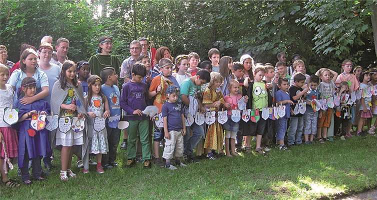 Mit Spannung verfolgte das Gesinde die Ritterspiele auf dem Turnierplatz.privat