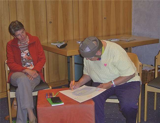 Mit Texten und selbst gemalten Bildern entstand ein gemeinsames Bild.  Privat