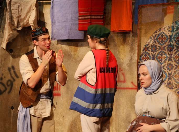 Mit „The Tyrants‘ Kiss“ zeigte das White Horse Theatre aus Soest am St. Joseph-Gymnasium eine Adaption von Shakespeares „Pericles“. Foto: privat