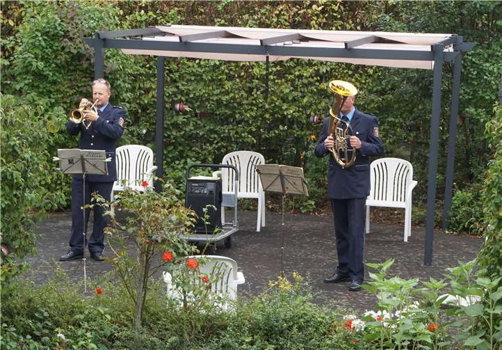 Mit Trompete und Tuba wurde ein kleines Konzert gespielt. Foto: privat