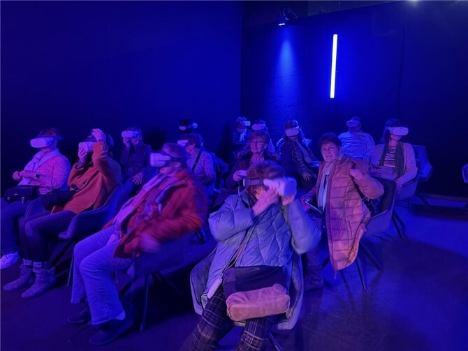 Mit VR-Brille ins Künstlerleben.