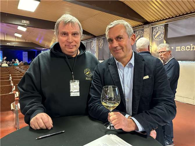 Mit Wladimir Kaminer hatte BREISIG.live-Chef Rüdiger Kowalsky einen echten Hochkaräter verpflichtet.  Foto: ROB