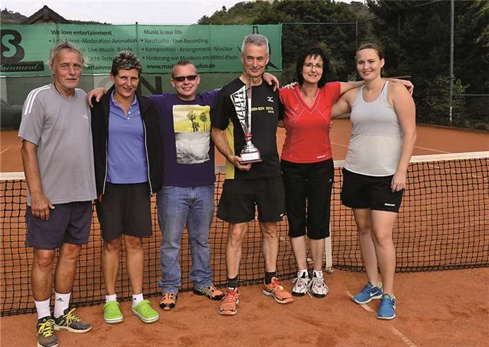 Mit acht von zwölf gewonnenen Spielen wurde der TC Rhens überlegener Sieger des Turniers.privat