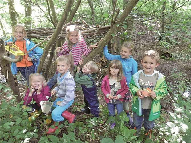 Mit allen Sinnen die Natur entdecken und erleben können Kinder bei den aktuellen Kursen von Kinderschutzbund und BUND. privat