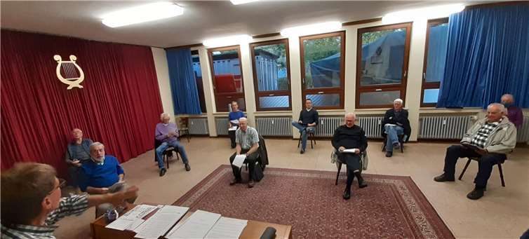 Mit ausreichen Abstand fanden wieder die Registerproben statt. Foto: privat