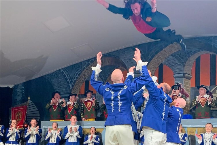 Mit bester Laune und jeder Menge Frohsinn begeisterten die Acts des Abends ihr Publikum.