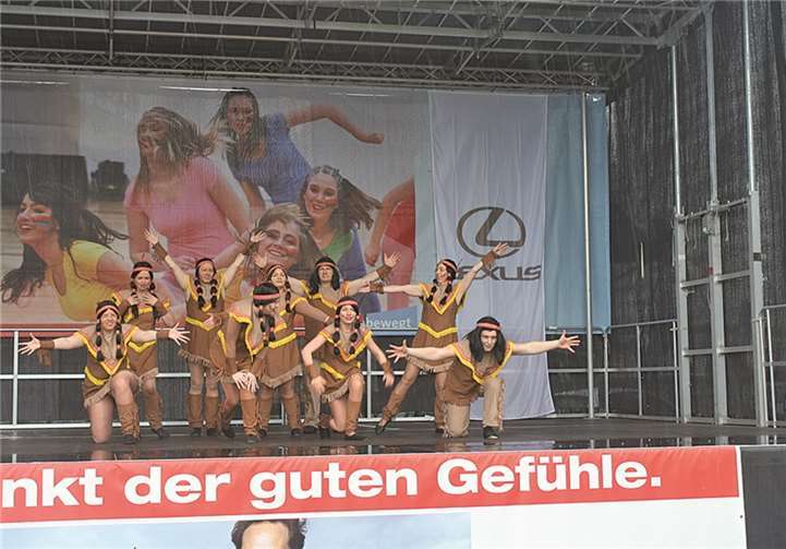 Mit dem „Indianertanz“ begeisterte die Tanzgruppe das Publikum in Koblenz.privat