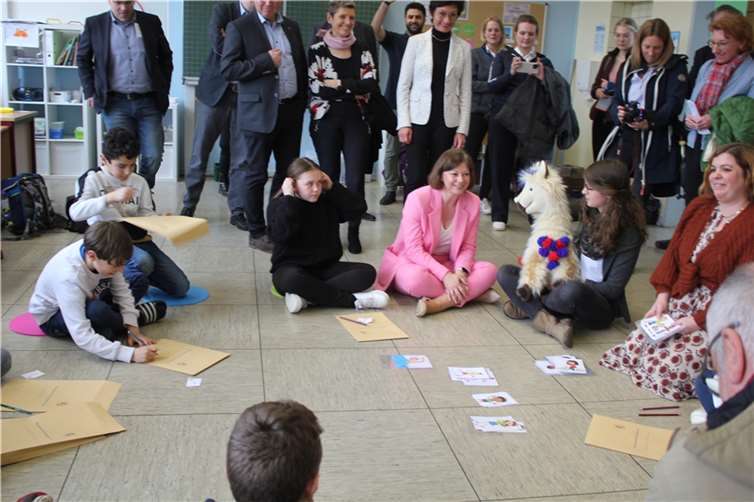 Mit dem Indigo-Projekt geht der DRK-Landesverband Rheinland-Pfalz einen nächsten Schritt zur Stärkung und Resilienzförderung von Kindern aus den betroffenen Hochwassergebieten. Quellen: Entwicklungsagentur Rheinland-Pfalz e.V.