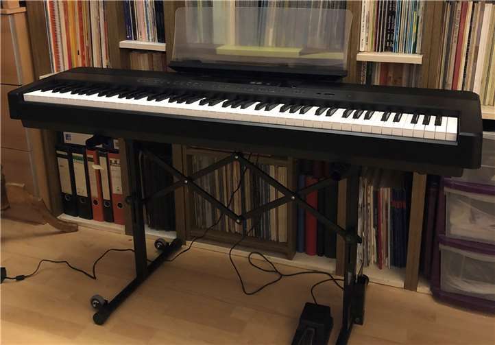 Mit dem Kawai ES 520 hat die Musikschule ein hervorragendes und zudem noch gut transportierbares Digitalpiano erhalten, ideal für den mobilen Einsatz in einer im ganzen Landkreis vertretenen Kreismusikschule.Foto: KMS