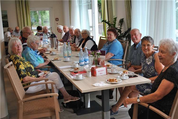 Mit dem Kolpinglied: „S`war einst ein braver Junggesell“ beendeten die Schwestern und Brüder den Nachmittag Foto: Kolpingfamilie Herschbach