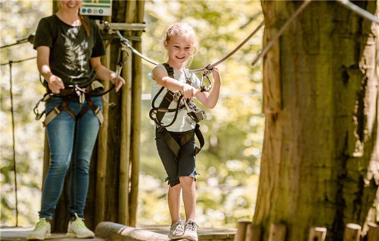 Mit dem Niedrigseilparcours und den Erlebniskursen rund ums Klettern hat die Landesgartenschau 2023 ein Alleinstellungsmerkmal. Foto: LAGA gGmbH