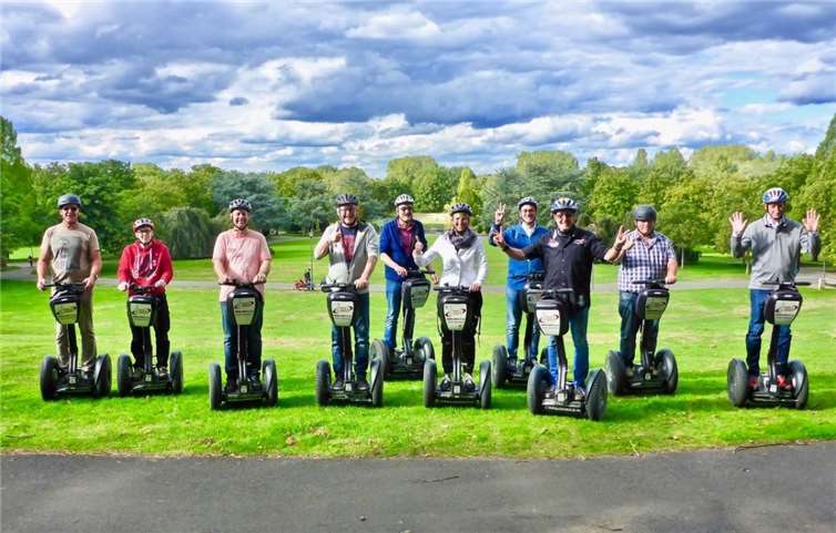 Mit dem Segway ging es durch Bonn. fFoto: privat