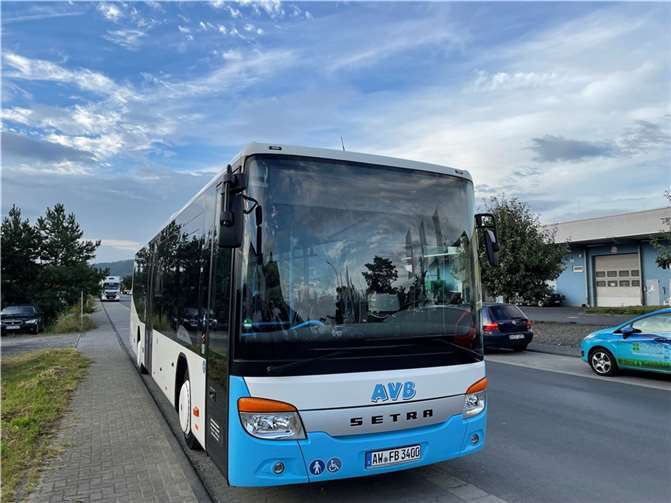 Mit dem Shuttle-Bus können Besucher des Konzerts bequem anreisen. Foto: ROB